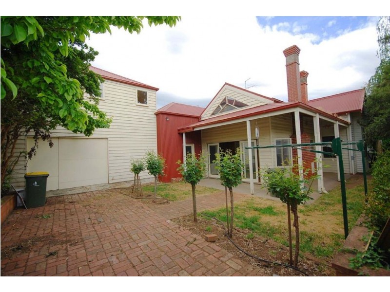 14 Devon Street, Lake Wendouree VIC 3350