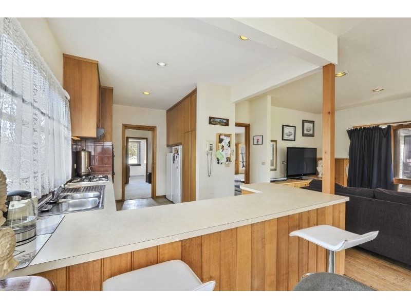 2 Heather Avenue, Mount Clear VIC 3350