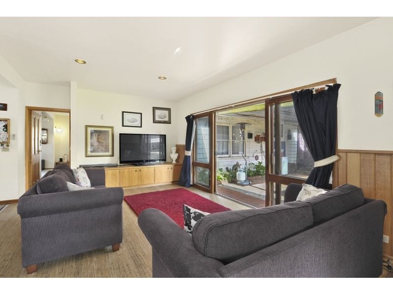 2 Heather Avenue, Mount Clear VIC 3350