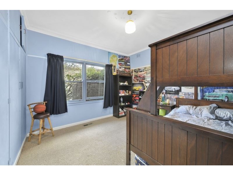 2 Heather Avenue, Mount Clear VIC 3350