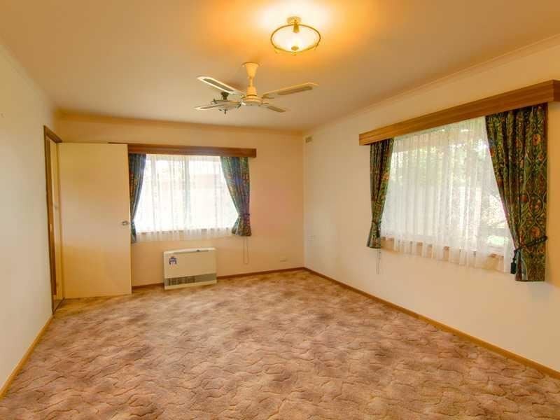 5 Wills Court, Sebastopol VIC 3356