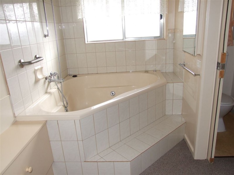 5 Wills Court, Sebastopol VIC 3356