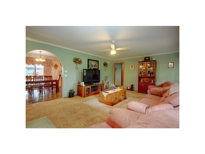 128 Hayes Drive, Smythes Creek VIC 3351