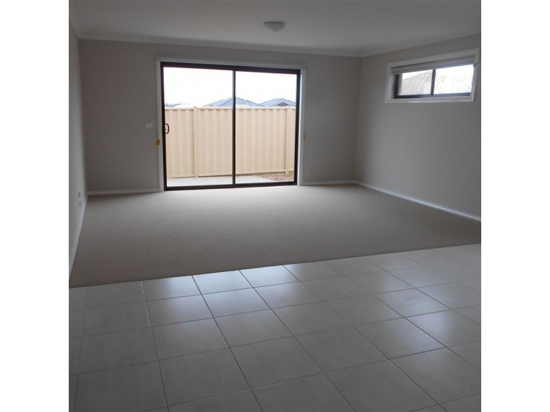 19 Whidburn Pl, Sebastopol VIC 3356