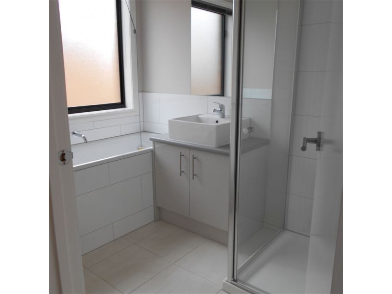 19 Whidburn Pl, Sebastopol VIC 3356