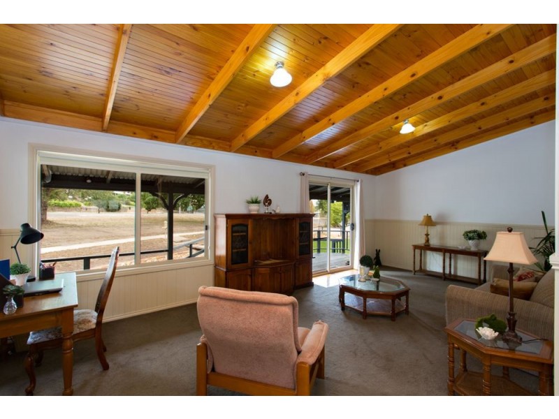 114 Albert Street, Creswick VIC 3363