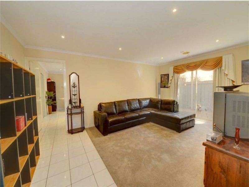 11 Clifton Street, Sebastopol VIC 3356