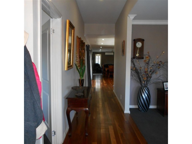 1 Bellington Drive, Alfredton VIC 3350