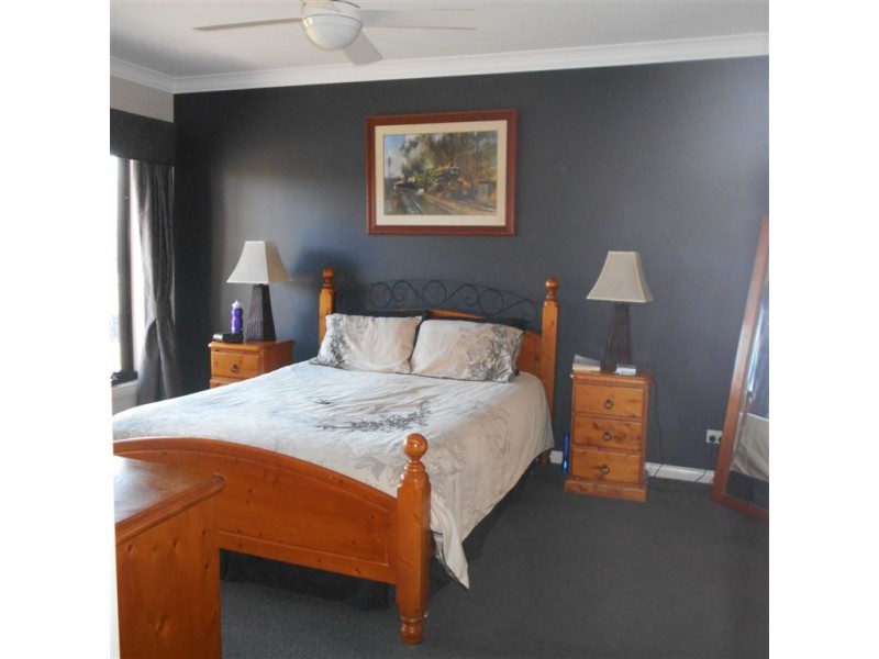 1 Bellington Drive, Alfredton VIC 3350