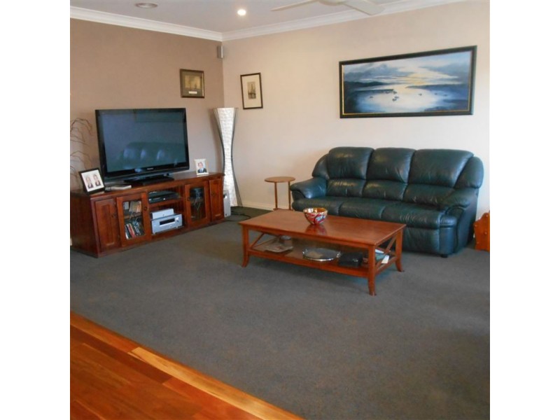 1 Bellington Drive, Alfredton VIC 3350