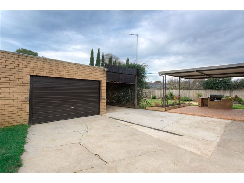 2 Parkwood Street, Alfredton VIC 3350