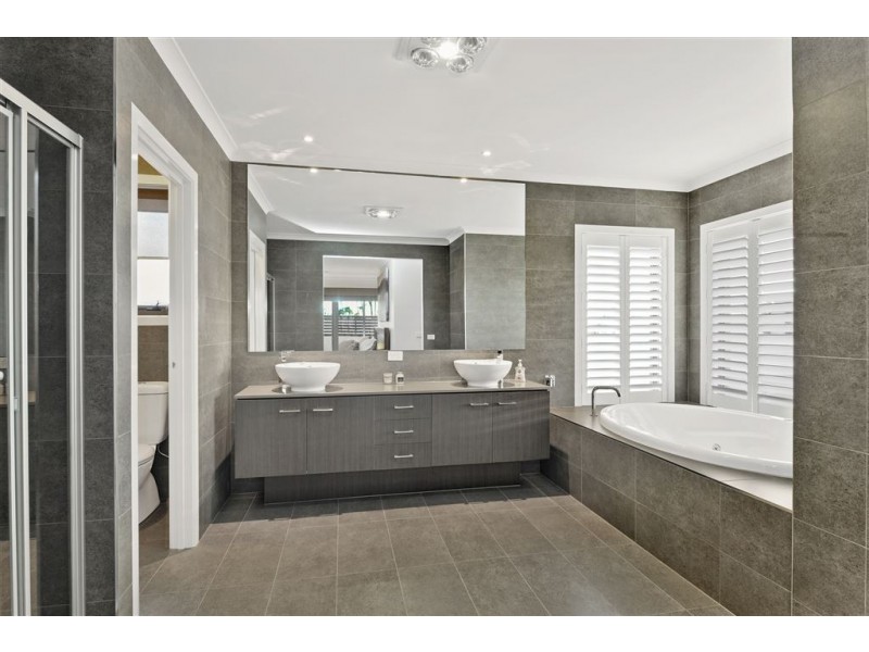 27 Evergreen Drive, Ballarat VIC 3350