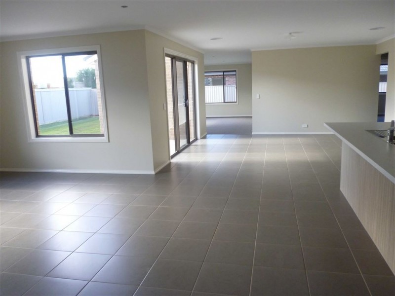 69b Dyson Drive, Alfredton VIC 3350