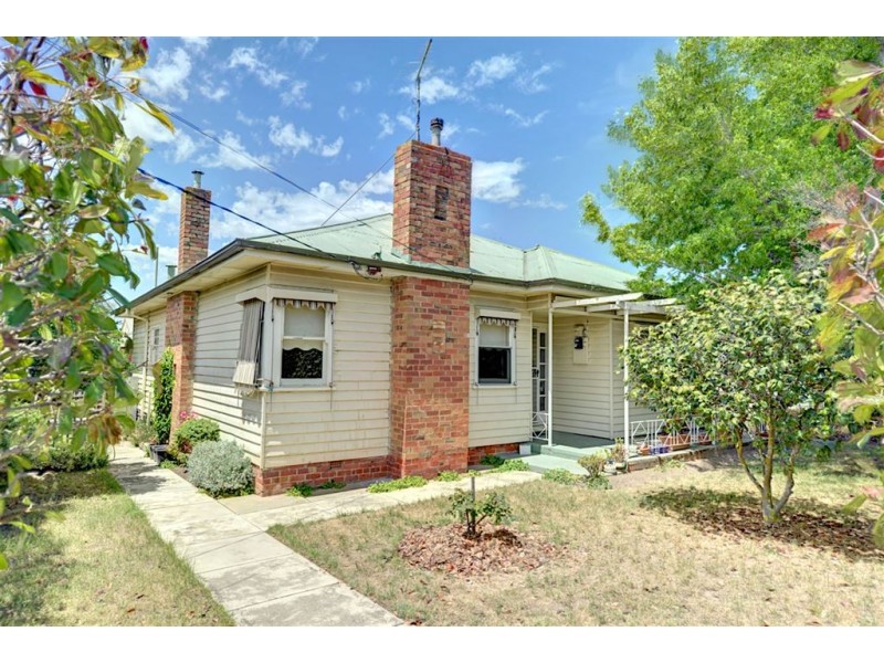 248 Forest Street, Wendouree VIC 3355