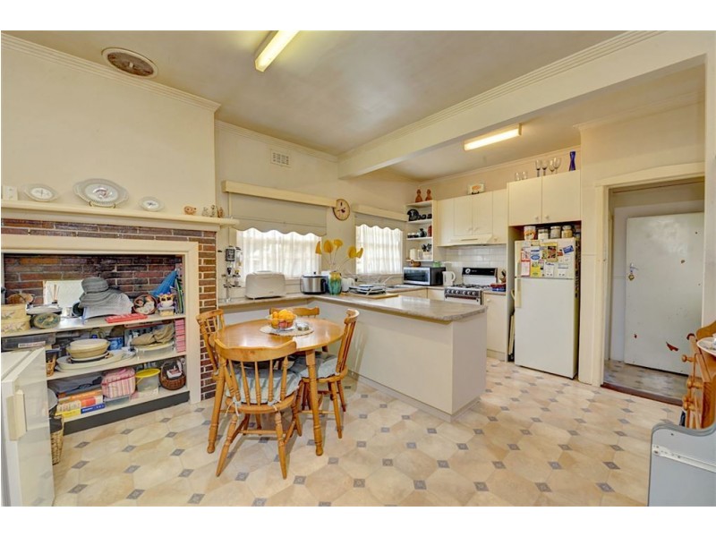 248 Forest Street, Wendouree VIC 3355