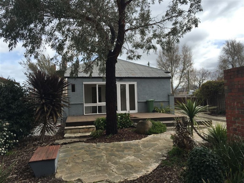 312 Crompton Street, Soldiers Hill VIC 3350