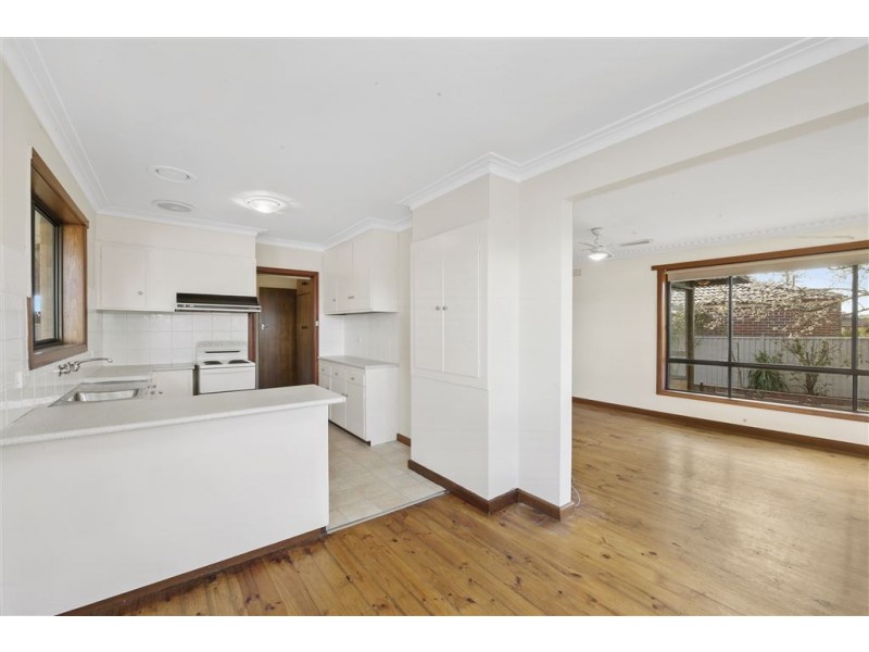 19 Mauger Street, Wendouree VIC 3355