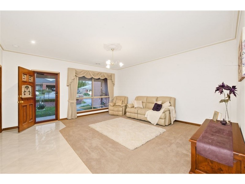 2 Catherine Court, Brown Hill VIC 3350