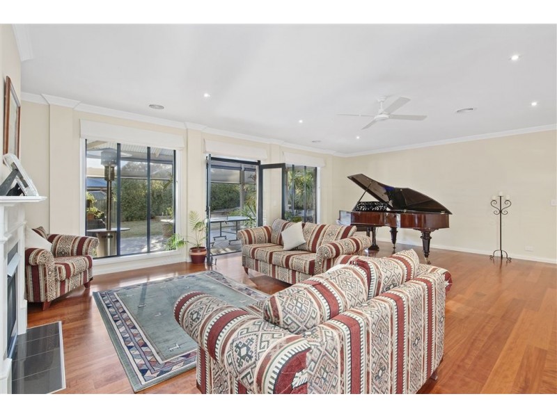 9 Sheoak Drive, Buninyong VIC 3357