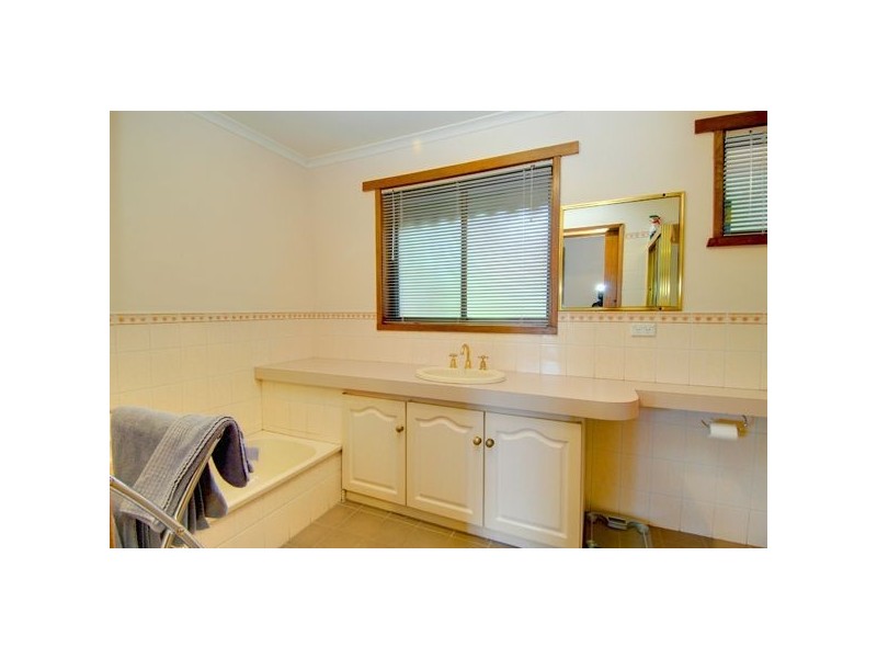 614 Barkly Street, Buninyong VIC 3357