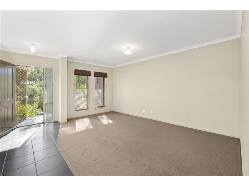 18 Zoe Drive, Mount Helen VIC 3350