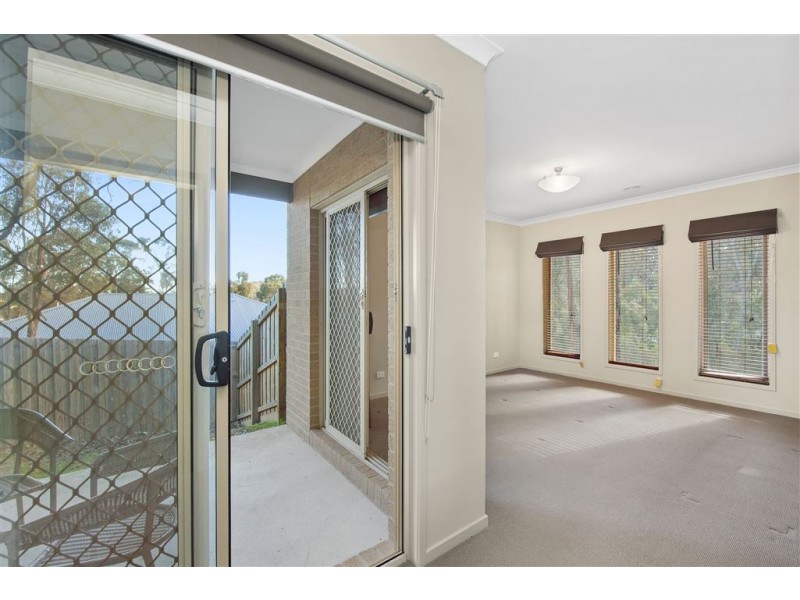 18 Zoe Drive, Mount Helen VIC 3350