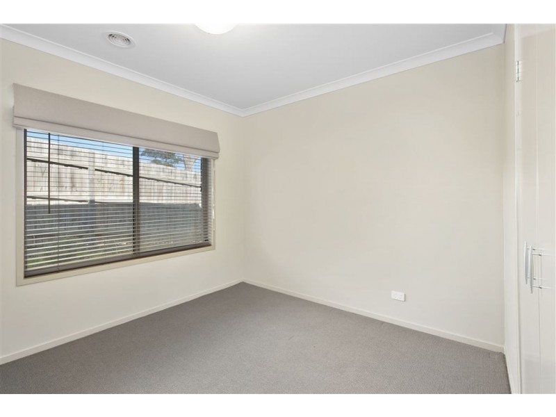 18 Zoe Drive, Mount Helen VIC 3350