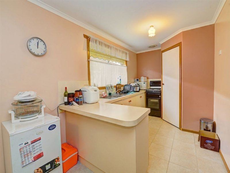 2/203 Bell Street, Redan VIC 3350