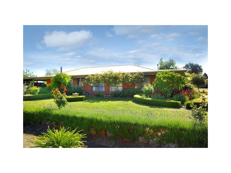 14 Macdonald Street, Clunes VIC 3370