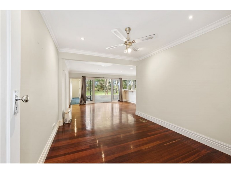 89 Clarkes Road, Enfield VIC 3352