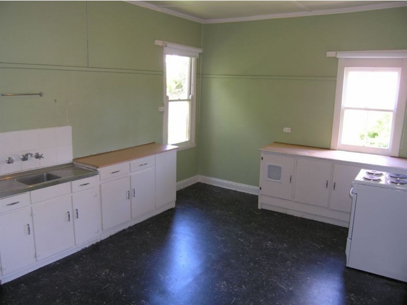 24 Albert Street, Creswick VIC 3363