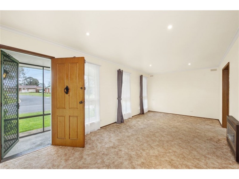 14 Christine Avenue, Alfredton VIC 3350