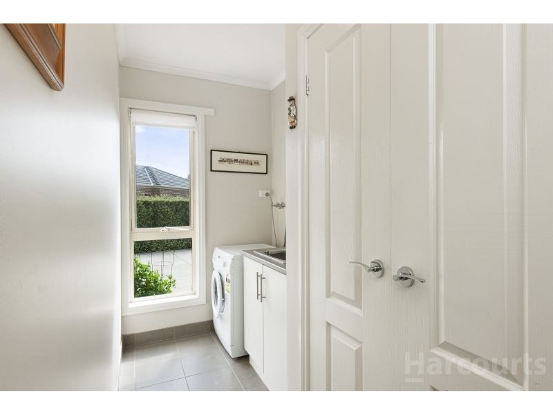 1/64 Park Street, Wendouree VIC 3355