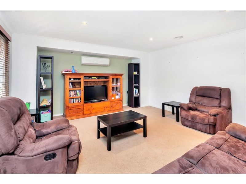 7 Megan Street, Miners Rest VIC 3352