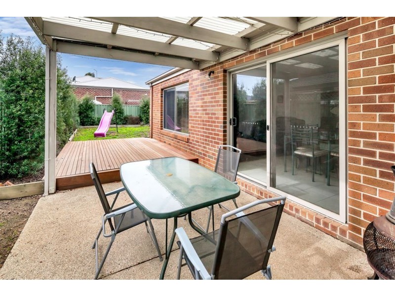 7 Megan Street, Miners Rest VIC 3352