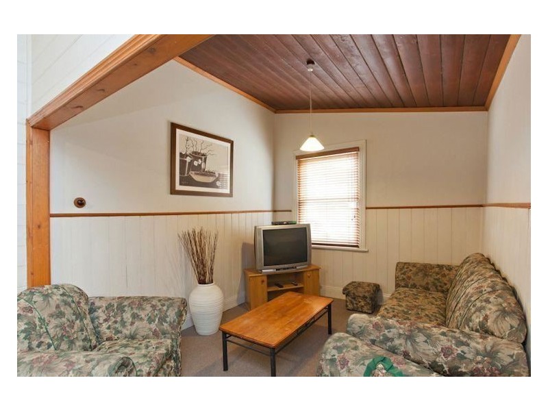 36 OTWAY ST SOUTH, Ballarat East VIC 3350