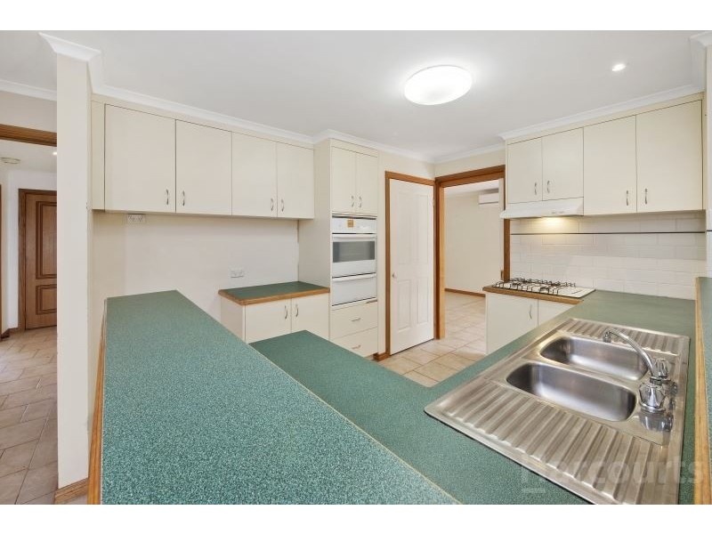 5 Ploughshare Drive, Mount Helen VIC 3350