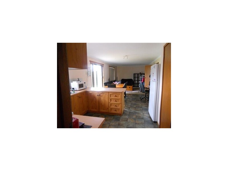 5 Cook Close, Sebastopol VIC 3356