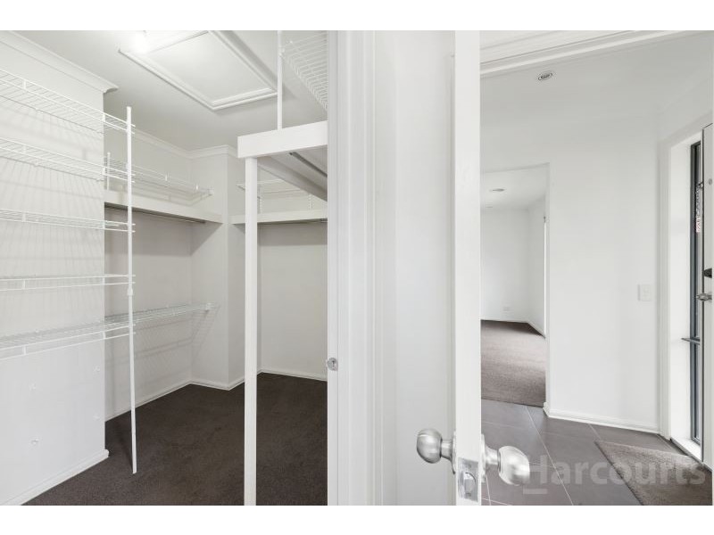 4 Lowry Crescent, Miners Rest VIC 3352