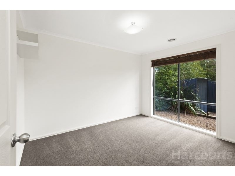 4 Lowry Crescent, Miners Rest VIC 3352