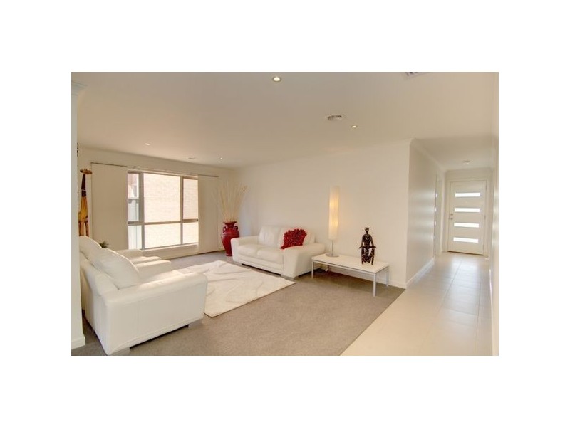 204 Learmonth Road, Wendouree VIC 3355