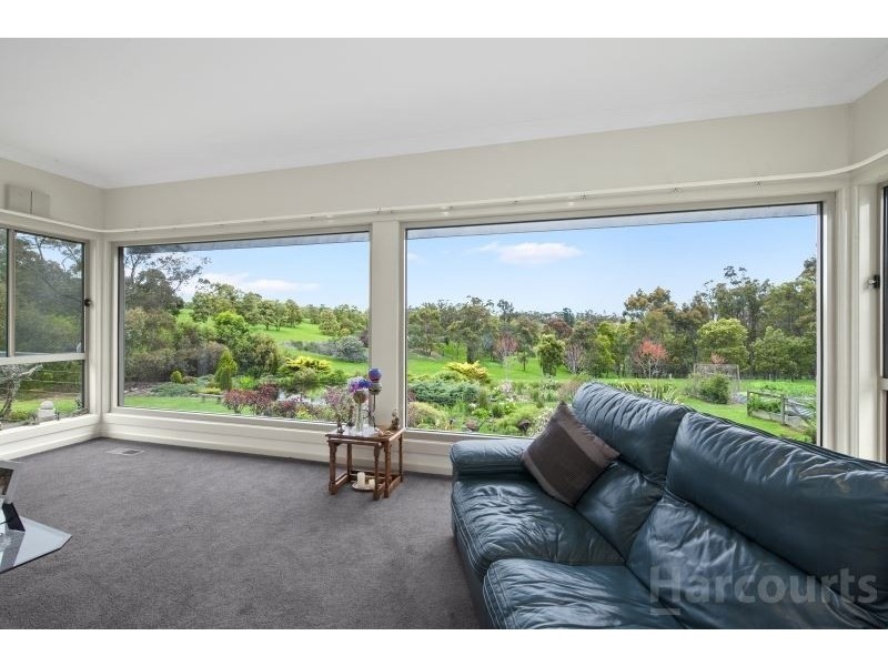 1502 Geelong Road, Mount Clear VIC 3350