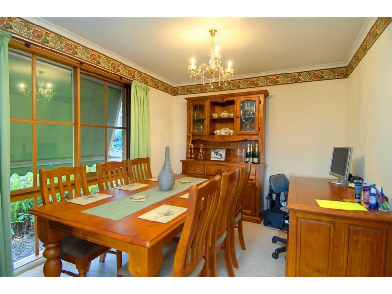 8 Woodside Court, Ballarat North VIC 3350