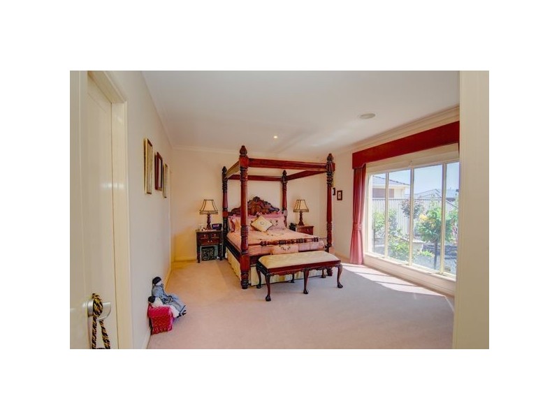 25 Scarborough Crescent, Ballarat VIC 3350