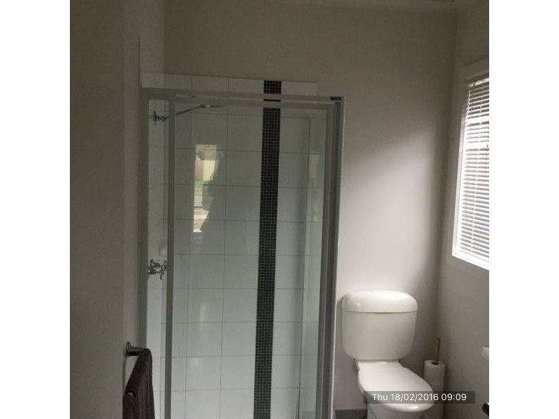 9 St Helens Ave, Lake Gardens VIC 3355