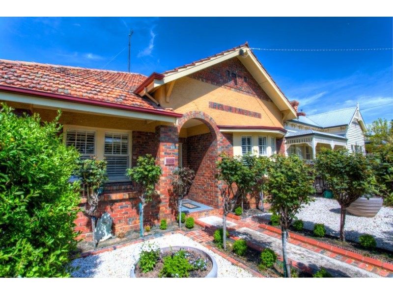 805 Macarthur Street, Soldiers Hill VIC 3350