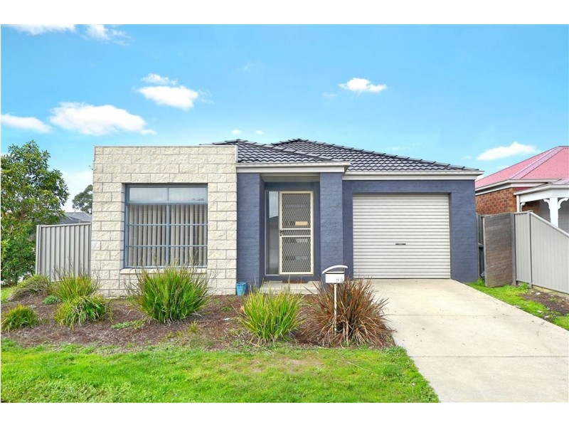 28 Clifton Street, Delacombe VIC 3356