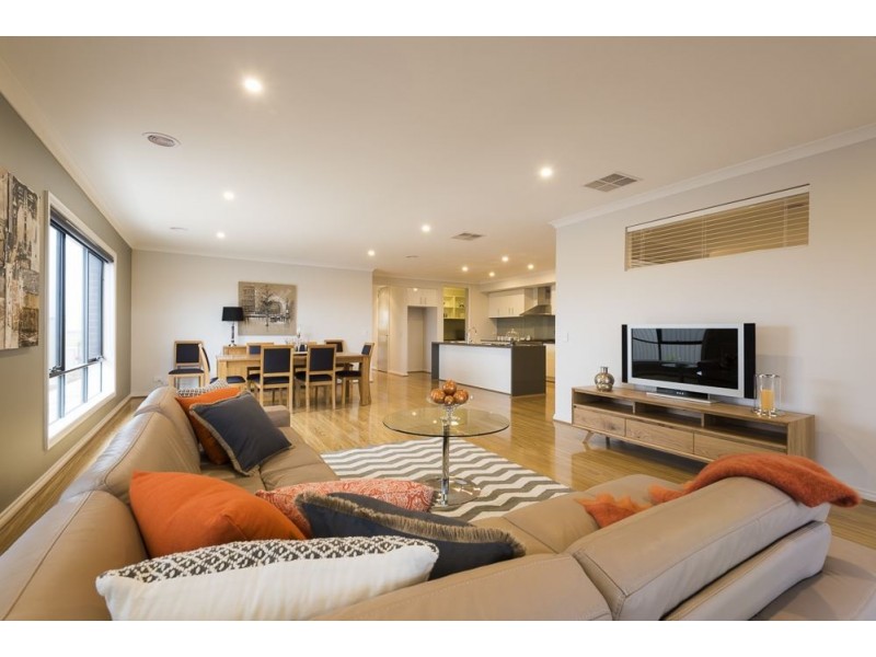 424 Greenhalghs Road, Delacombe VIC 3356