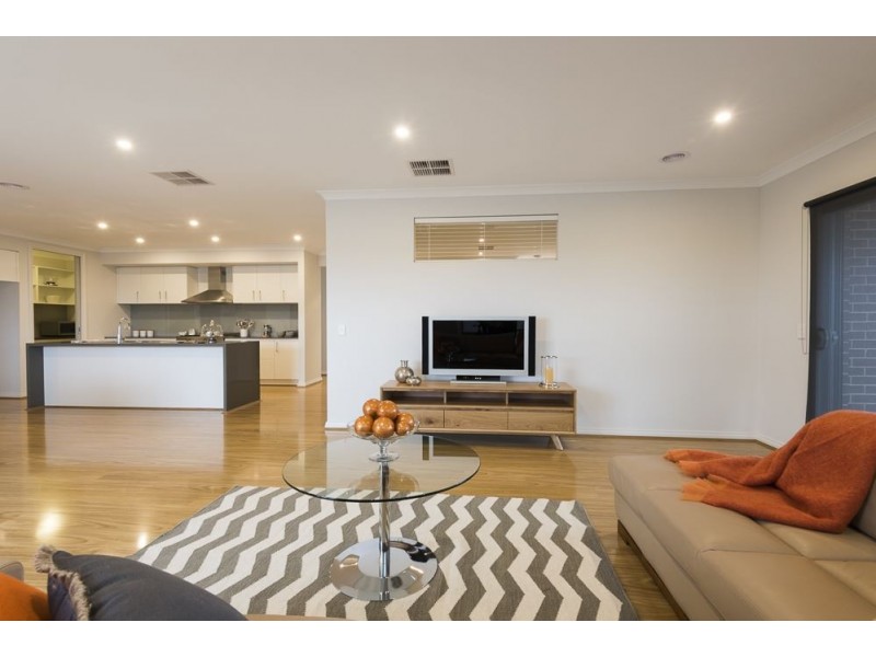 424 Greenhalghs Road, Delacombe VIC 3356