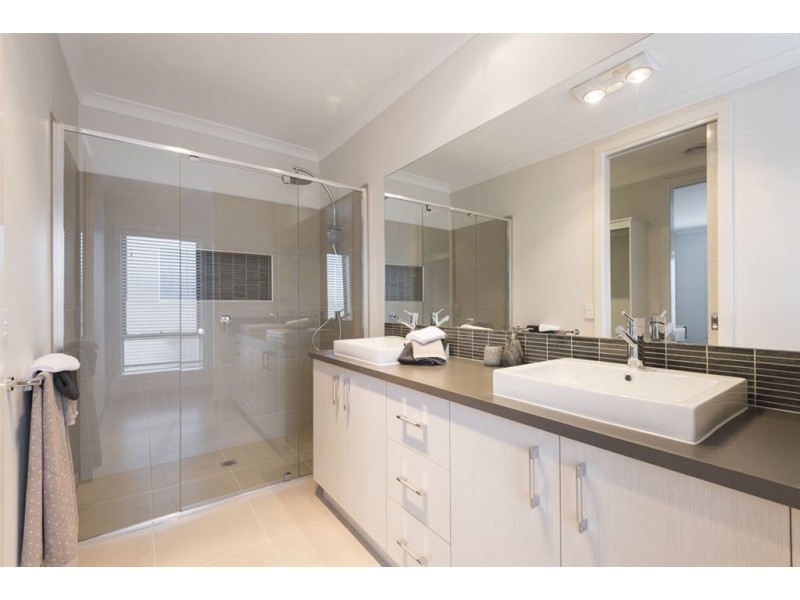 424 Greenhalghs Road, Delacombe VIC 3356